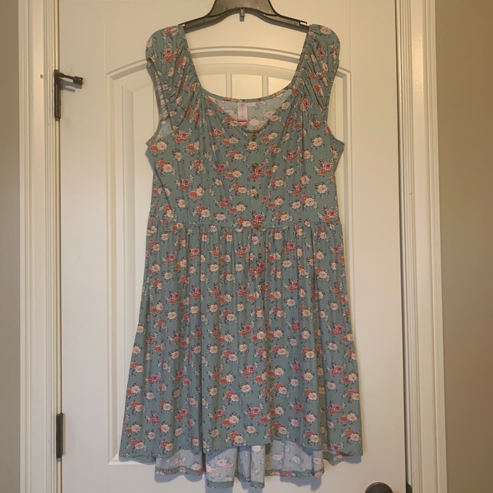 Cute floral print puff sleeve dress
